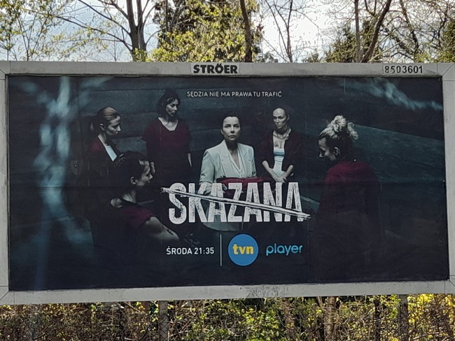 Film Skazani billboard ul. Sobieskiego Warszawa